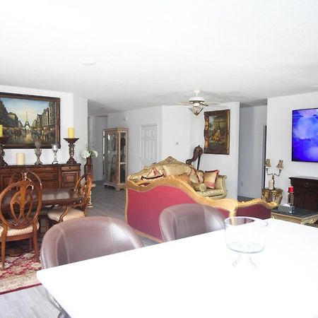 A Beautiful Queen Bedroom Orlando Ngoại thất bức ảnh