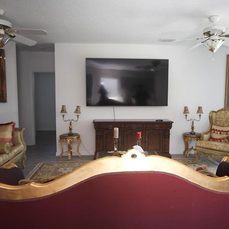 A Beautiful Queen Bedroom Orlando Ngoại thất bức ảnh