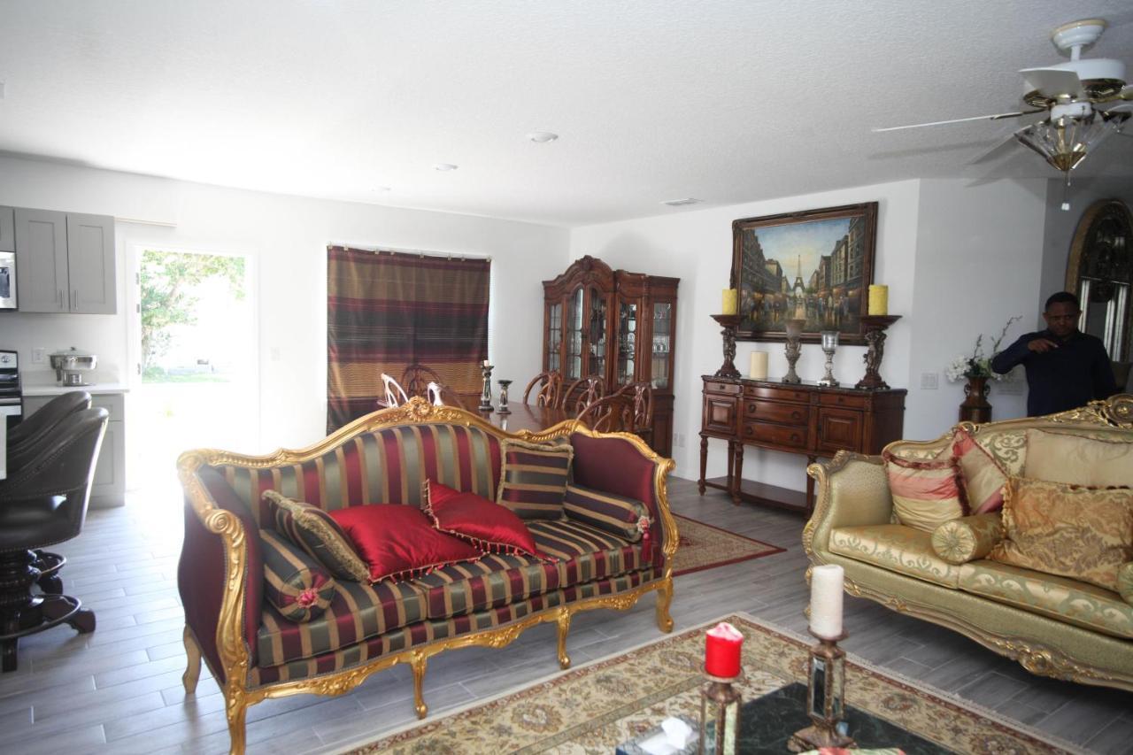 A Beautiful Queen Bedroom Orlando Ngoại thất bức ảnh